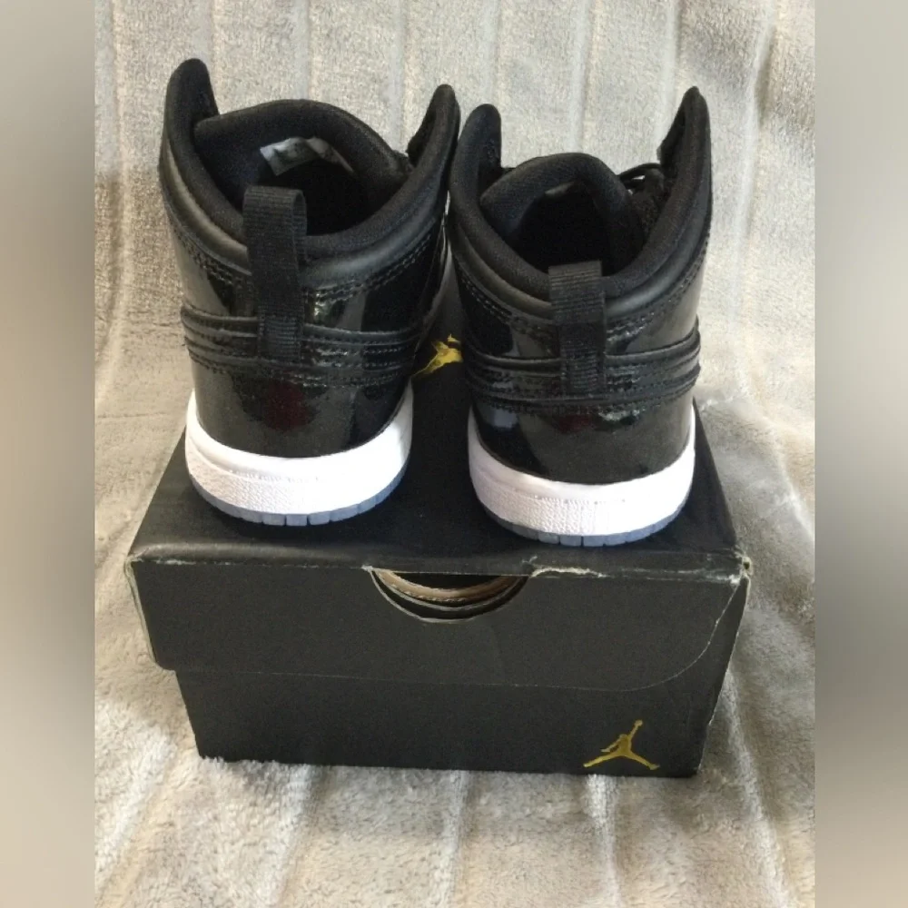 Nike Jordan 1 Mid Se Toddler Color Black/Dark Concord/White - Picture 4 of 15